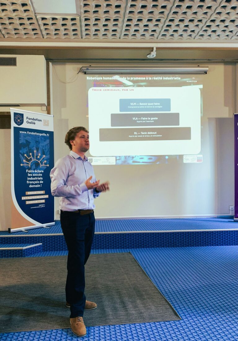 Intervention lors de la conférence sur la robotique humanoïde au siège du Groupe Galilé